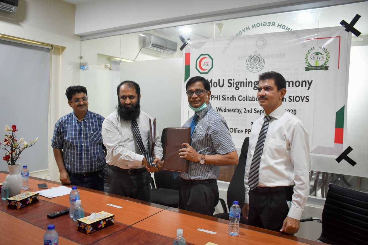 PPHI Sindh signed an MoU with Sindh Institute of Ophthalmology and Visual Health Sciences (SIOVS)